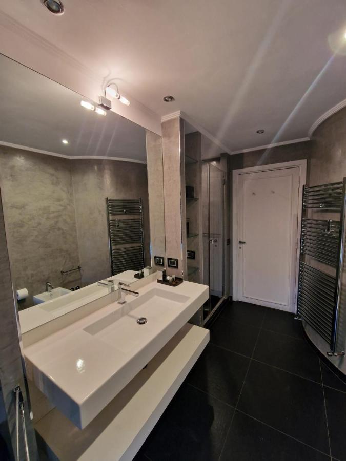 Elegant Rooms Parioli Рим Екстер'єр фото